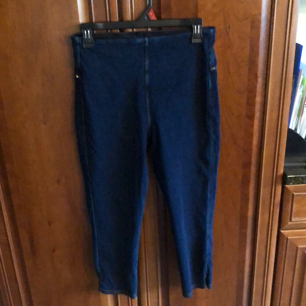 Lysse pull on capris